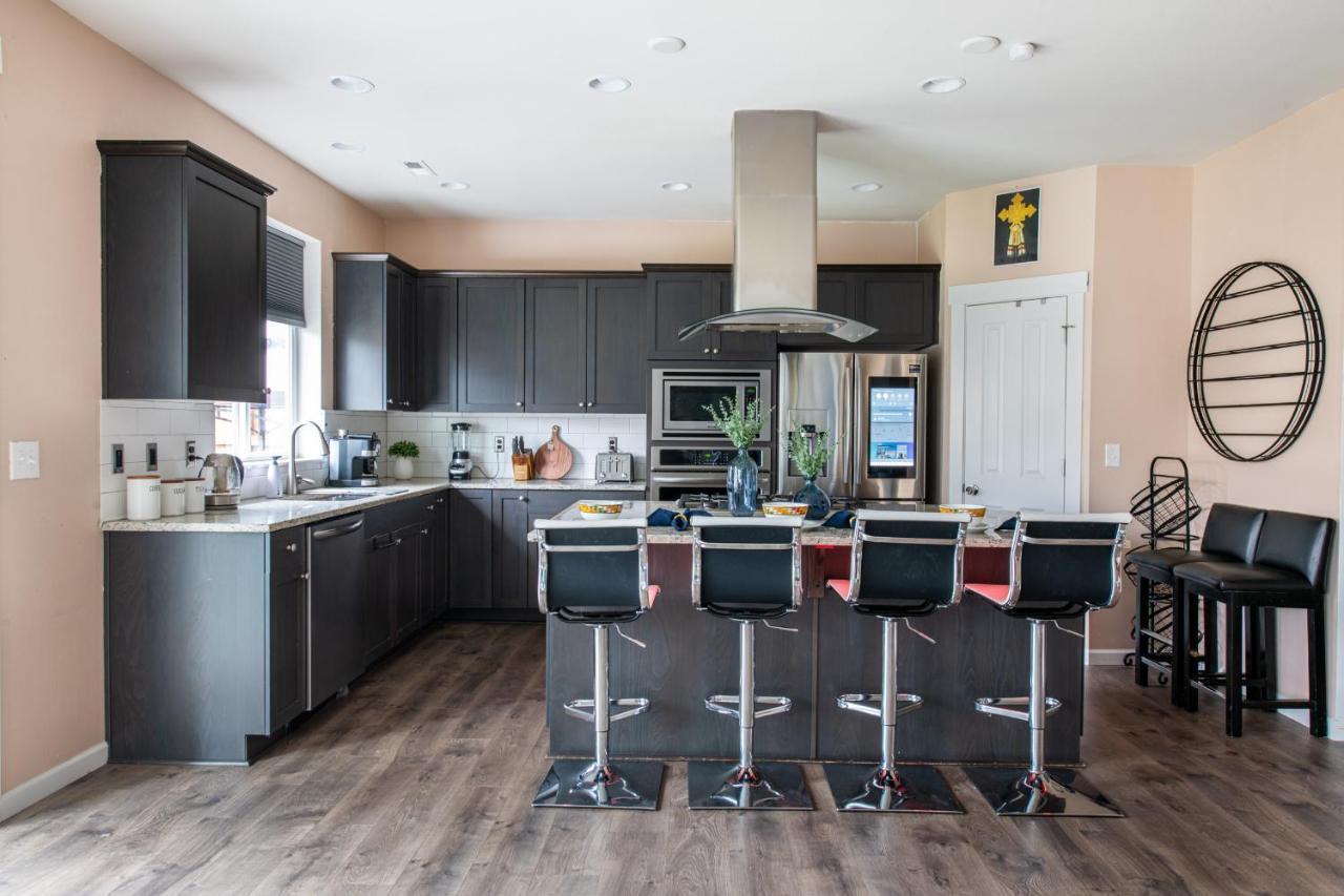 Utopia Luxury Stay Puyallup Eksteriør billede
